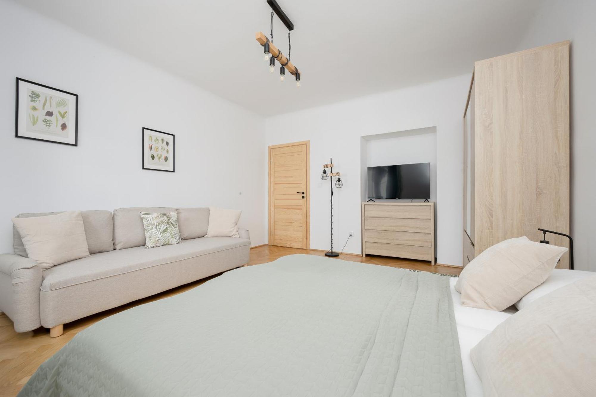 Spacious Apartment For 6 People Near The Old Town By Noclegi Renters Warsawa Bagian luar foto